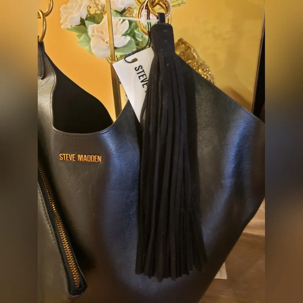 NWT! Steve Madden Black Purse w/ Large Black Tassel and Pouch Set